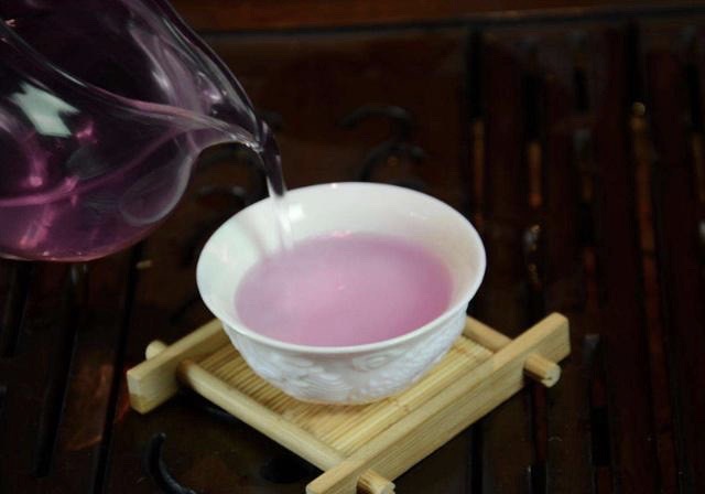 珍稀茶品/1901紫金贡饼配图1