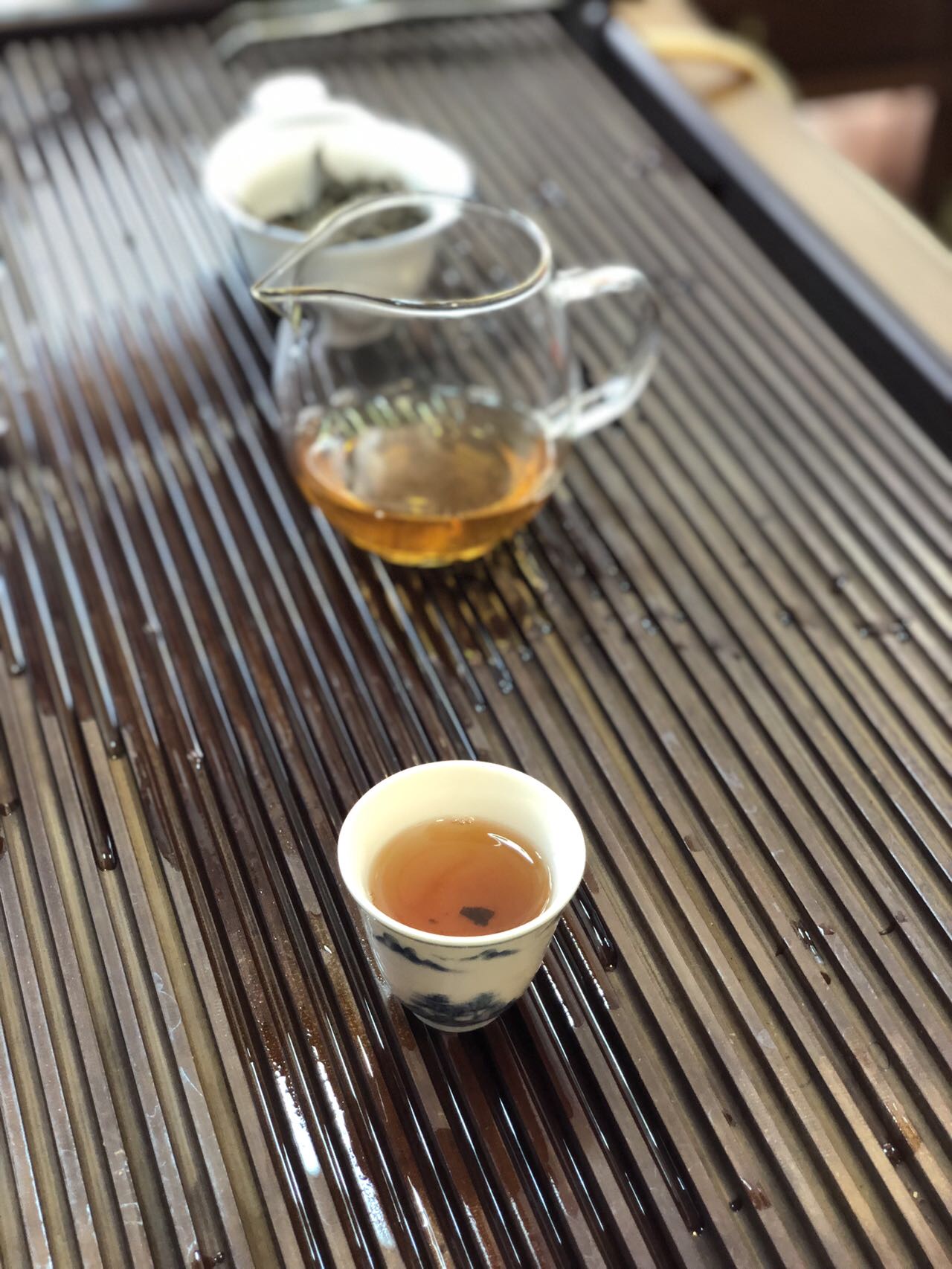 2003年 布朗古树茶青饼配图6