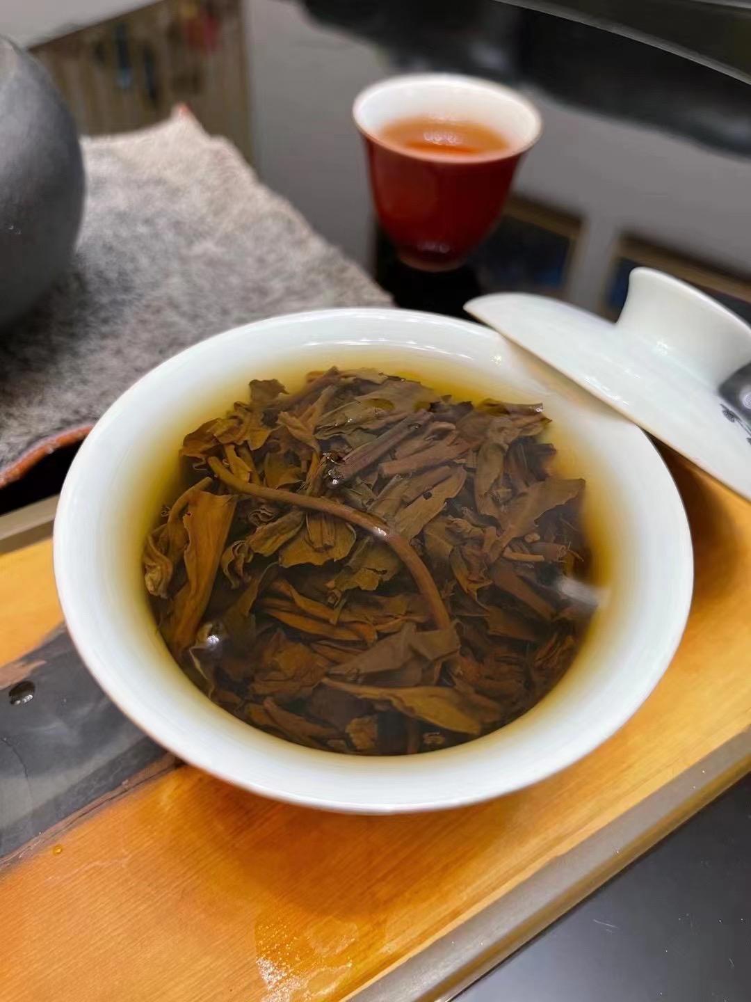 98原料,95年压制野生青砖配图5
