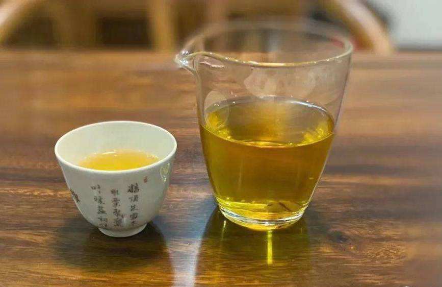 2201 国色天香配图2