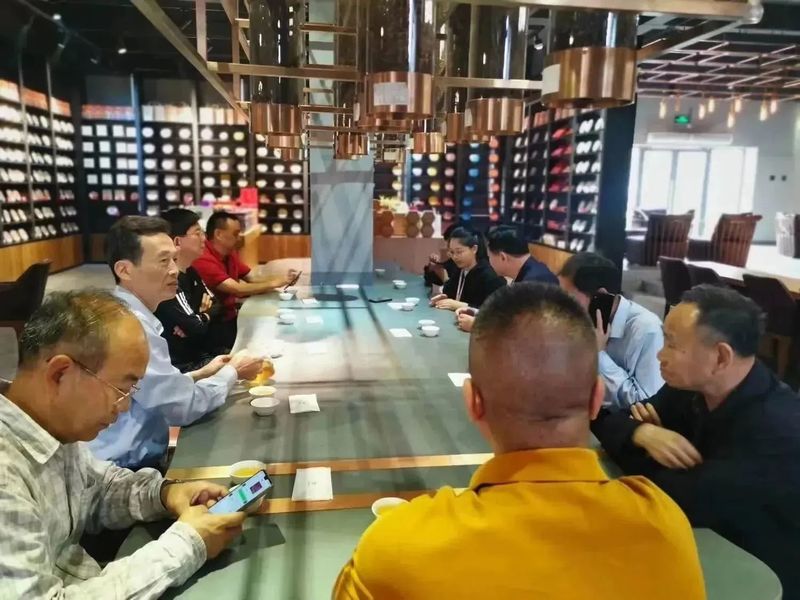 漳州市海峡两岸茶业交流协会组团赴云南参观考察茶产业发展配图6