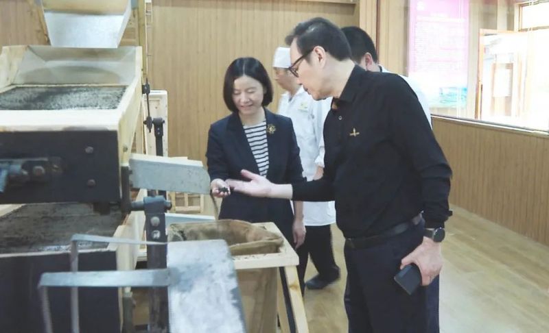 蔡军、黄政调研指导湄潭茶叶出口发展工作配图1