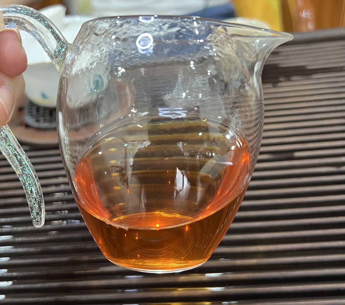 2006年班章老曼峨茶厂布朗山青饼配图5