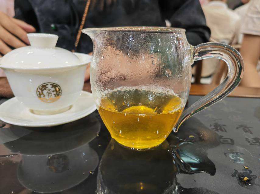 喝最美茶艺师泡的良源号配图7