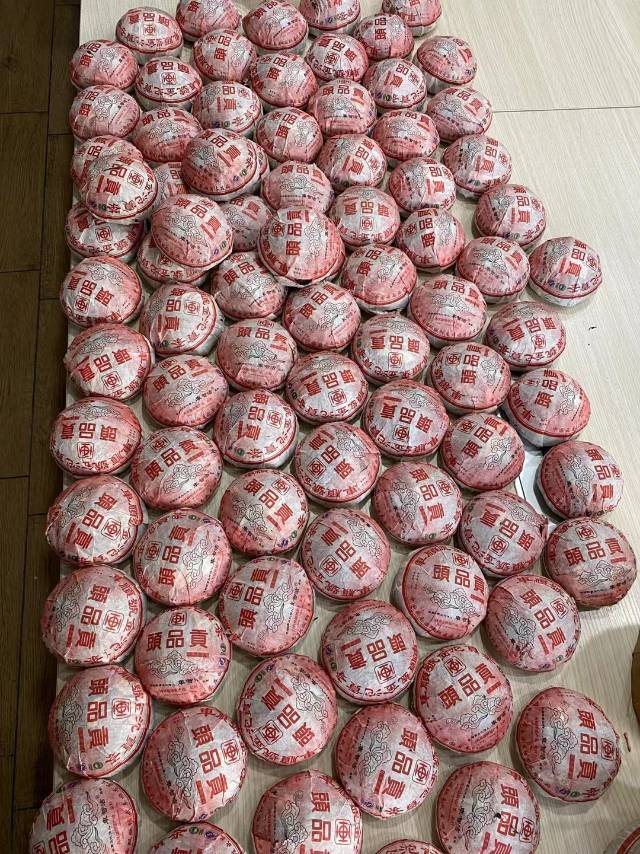 2008年瑞贡天朝车顺号头品贡,1000克金瓜配图5