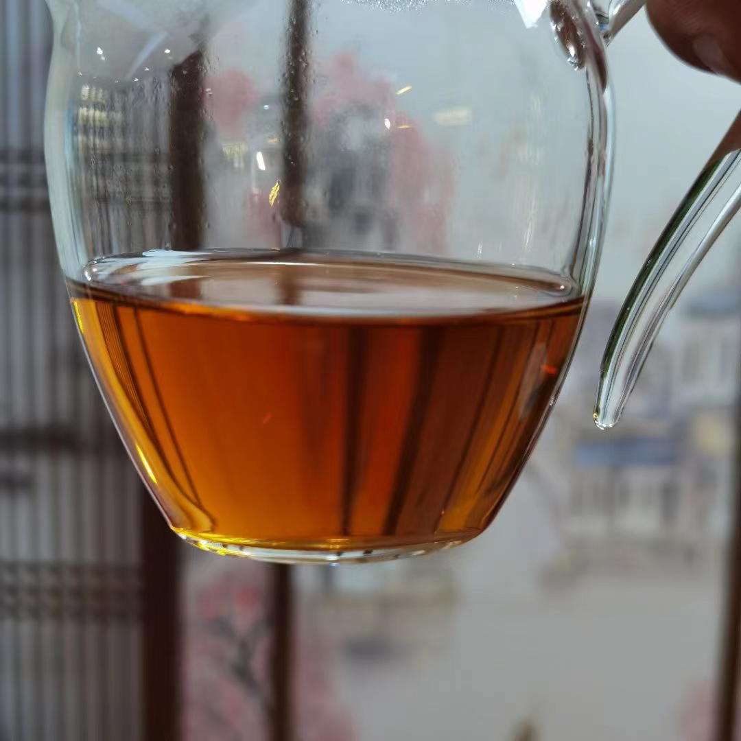 2005年六大茶山班章野生茶配图4