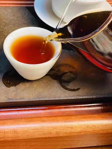2008年 大益 7542 801批 普洱生茶茶品图