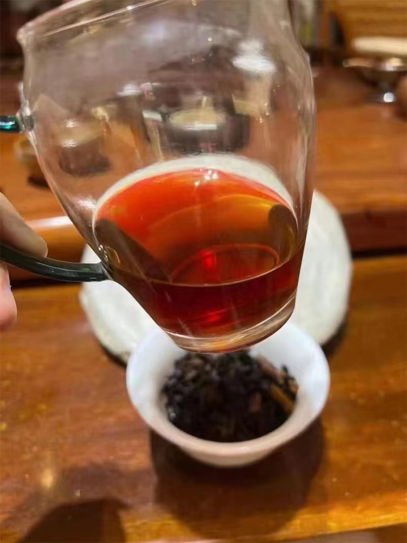 2008年 大益 7542 801批 普洱生茶茶品图