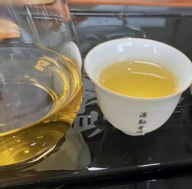 2008年 大益 7542 801批 普洱生茶茶品图