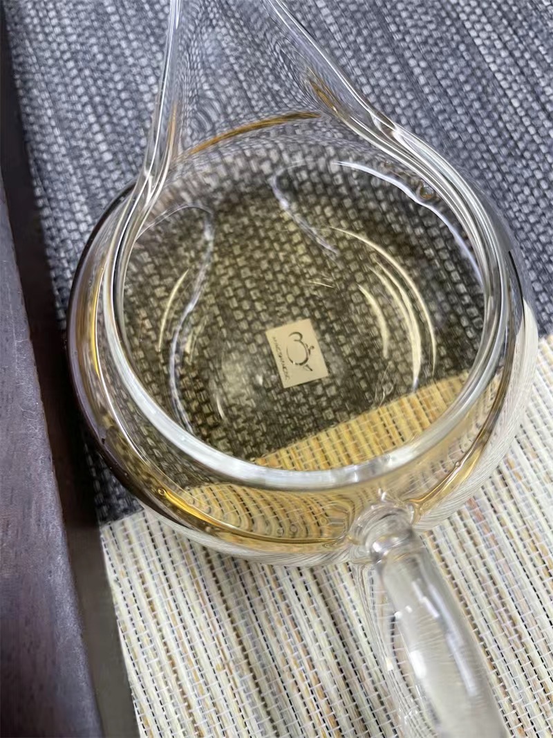 2008年 大益 7542 801批 普洱生茶茶品图