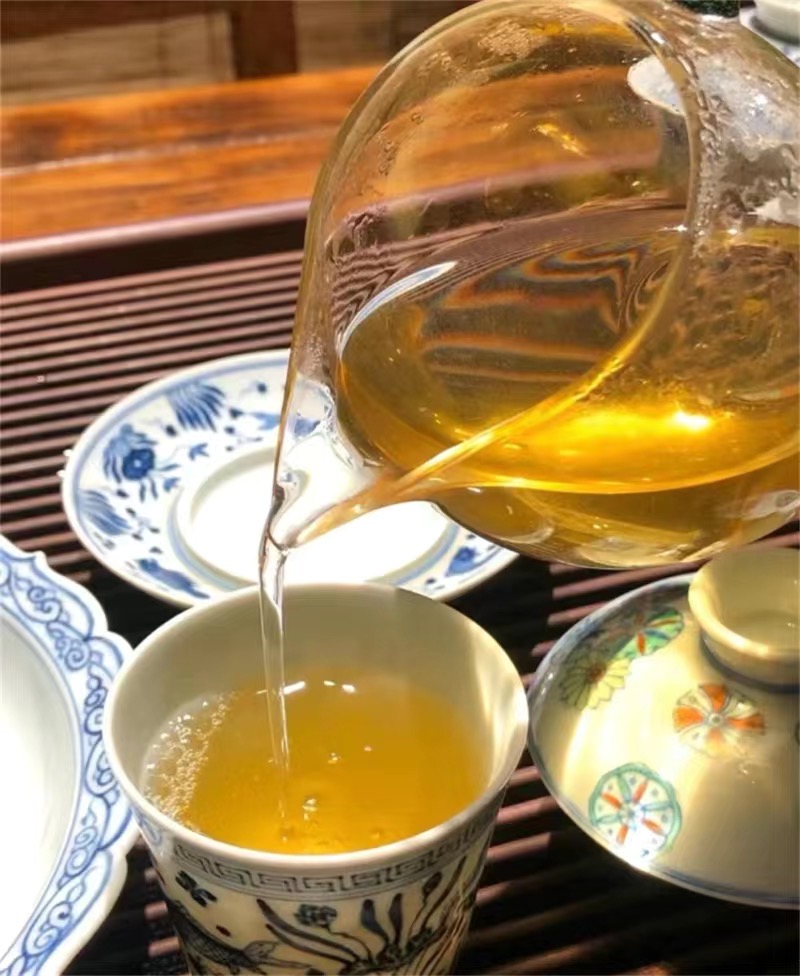 2008年 大益 7542 801批 普洱生茶茶品图