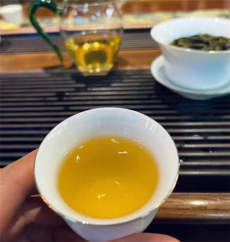 2008年 大益 7542 801批 普洱生茶茶品图