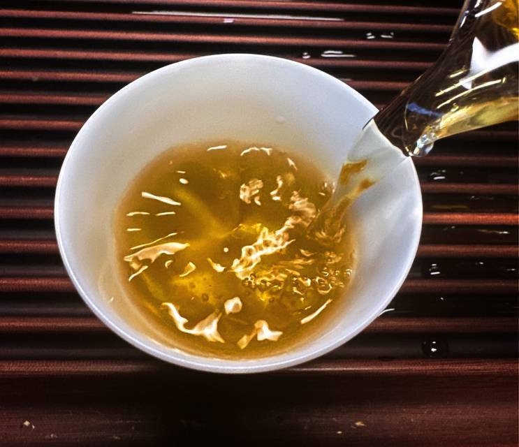 2008年 大益 7542 801批 普洱生茶茶品图