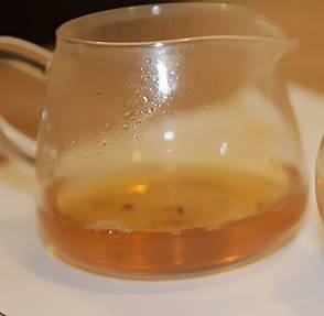 2008年 大益 7542 801批 普洱生茶茶品图