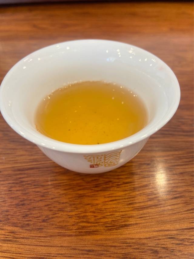 2008年 大益 7542 801批 普洱生茶茶品图