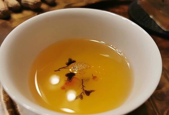 2008年 大益 7542 801批 普洱生茶茶品图