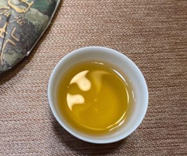 2008年 大益 7542 801批 普洱生茶茶品图