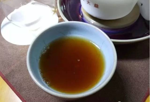 2008年 大益 7542 801批 普洱生茶茶品图