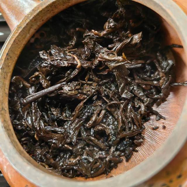 2000年何仕华景迈古树熟茶配图2
