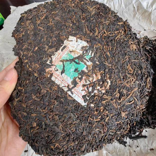 2000年何仕华景迈古树熟茶配图3