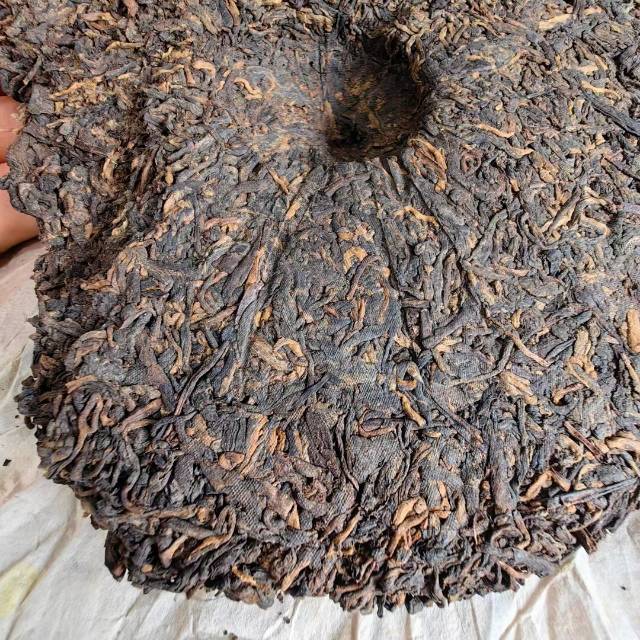 2000年何仕华景迈古树熟茶配图7
