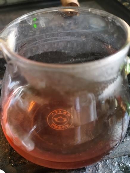 2008年 大益 7542 801批 普洱生茶茶品图