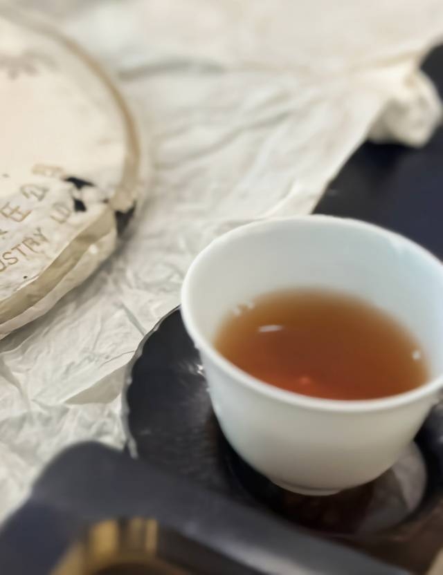 2008年 大益 7542 801批 普洱生茶茶品图