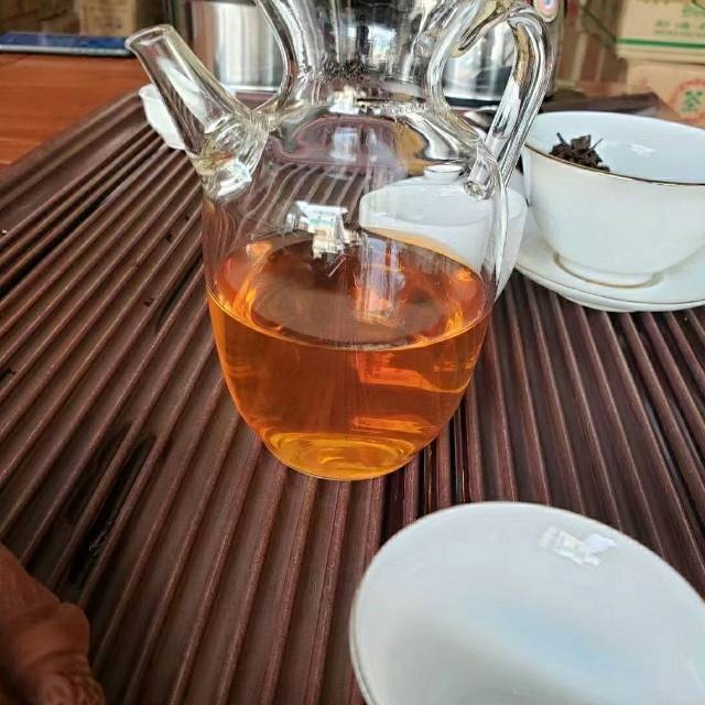 2008年 大益 7542 801批 普洱生茶茶品图