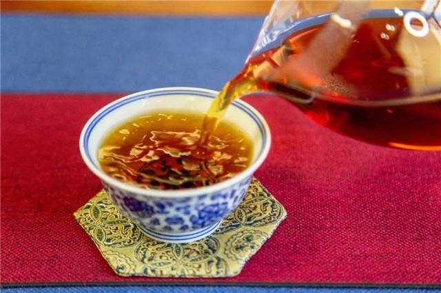 2008年 大益 7542 801批 普洱生茶茶品图