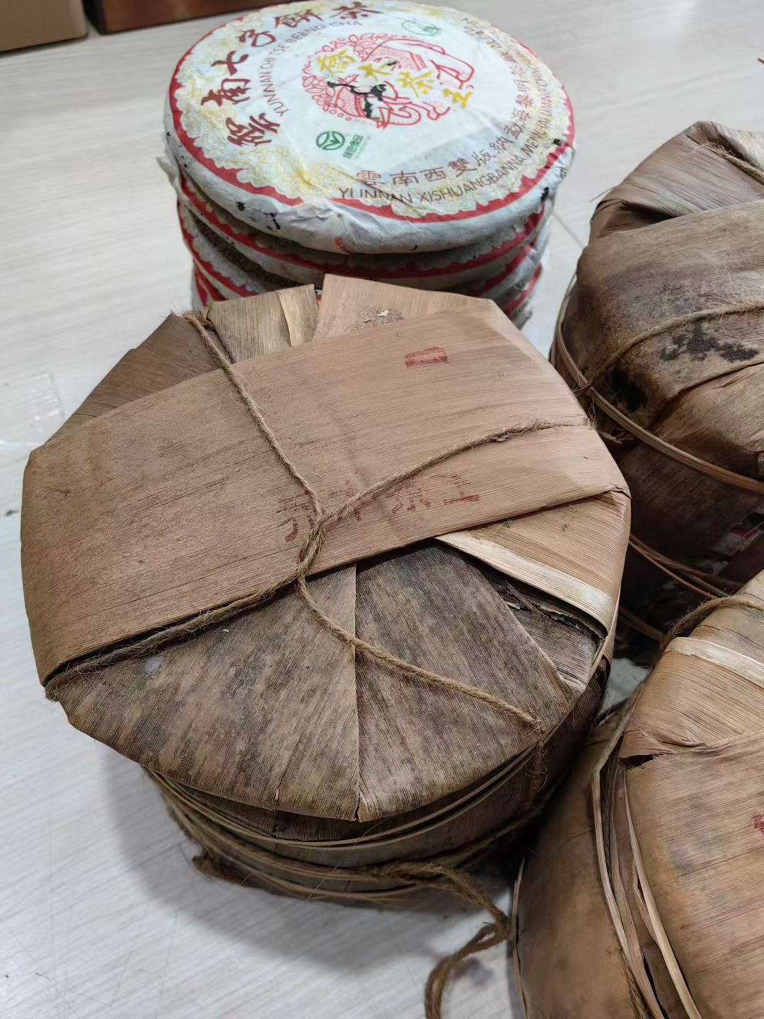2005年黎明乔木茶王400克配图6