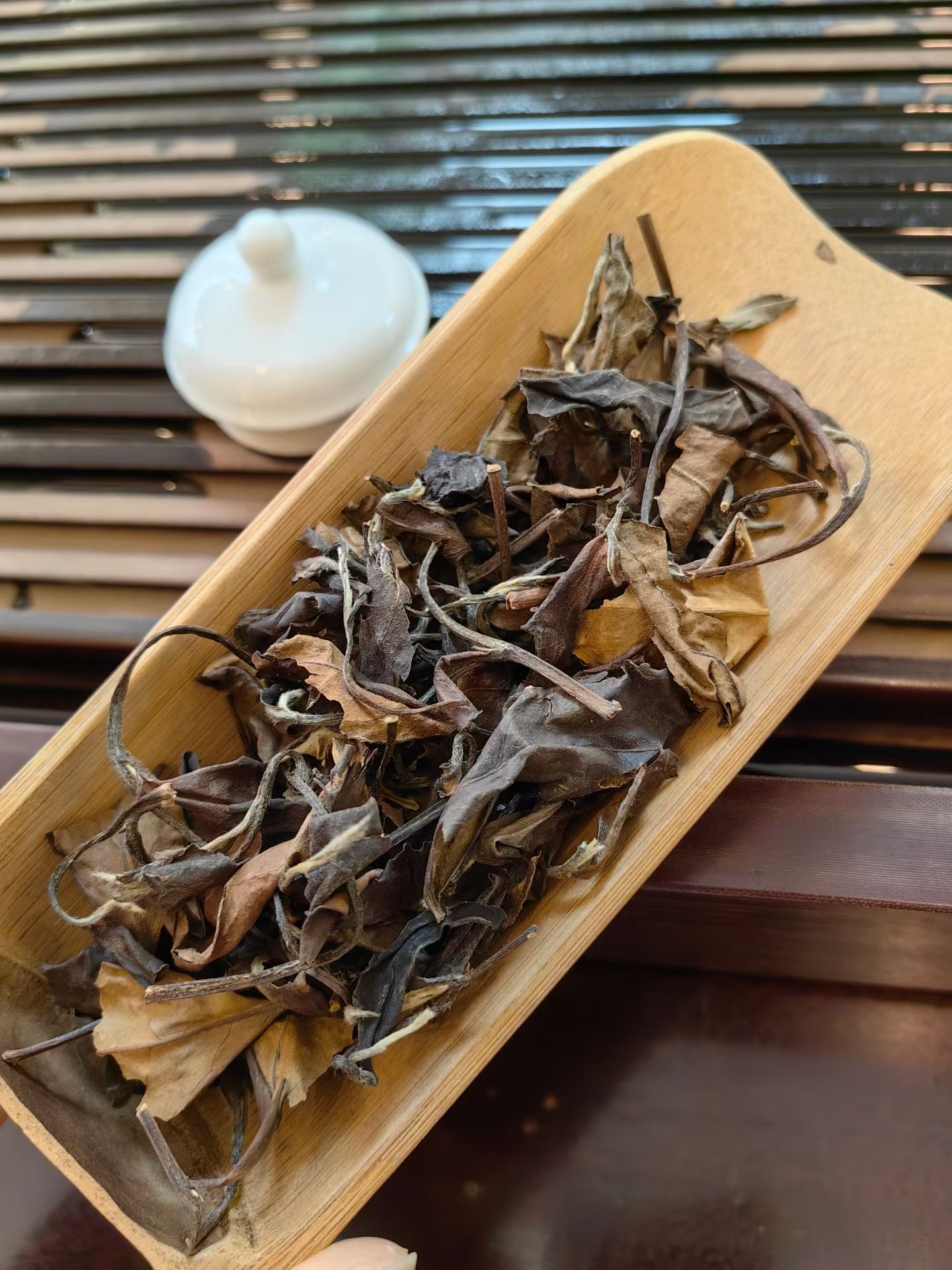 1998年悦泰老白茶木盒装配图4