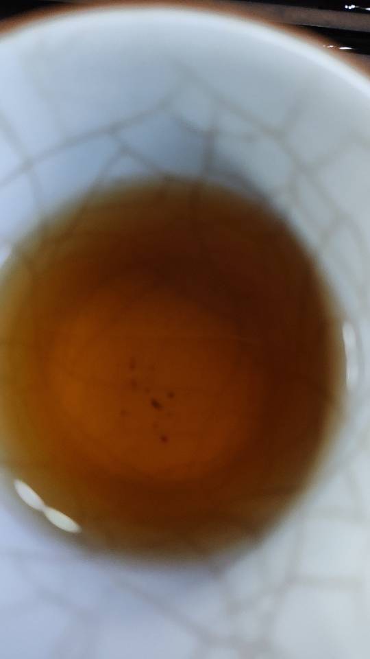 1301 金色韵象几件茶品图