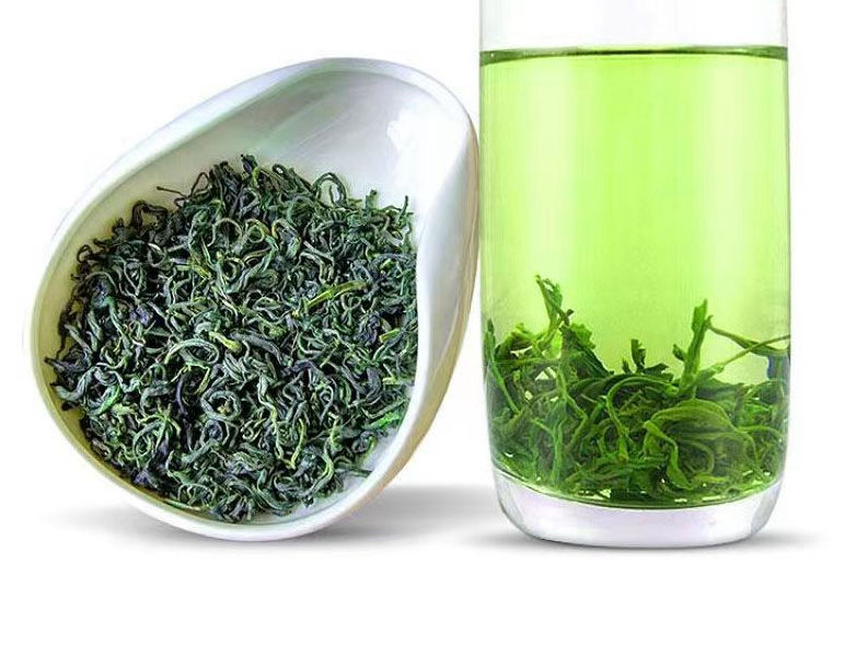 高山绿茶干茶与茶汤