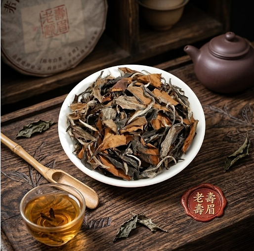 寿眉干茶与茶汤