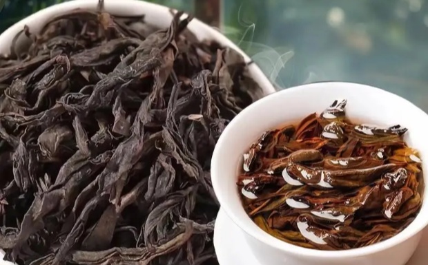 武夷肉桂干茶与茶汤照片