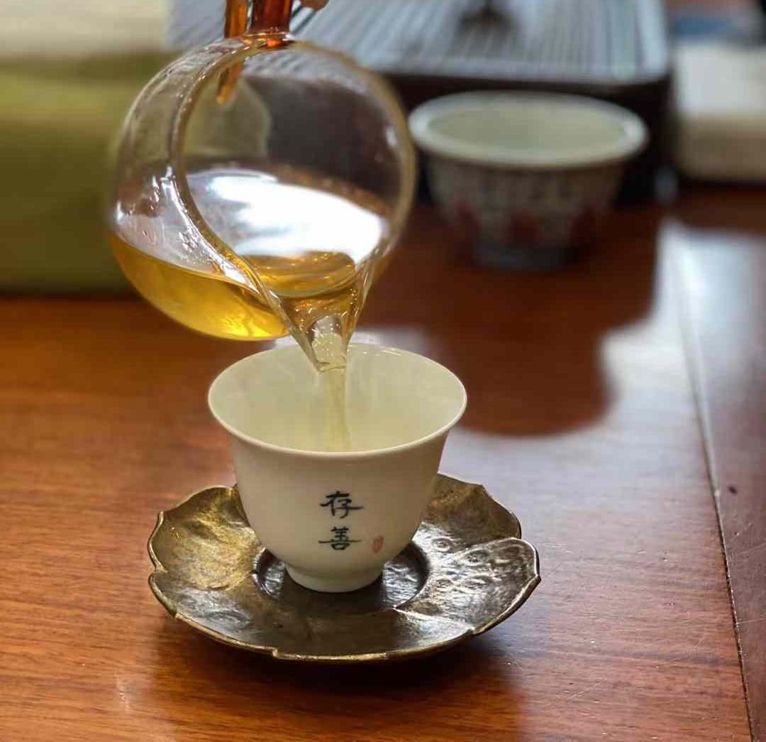 易昌号蛮砖七子饼茶包装实拍
